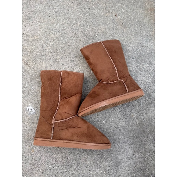 Top Moda Tan Slip on Vegan Fur boots - Picture 1 of 4